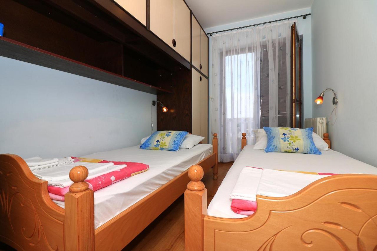 Apartments With A Parking Space Jezera, Murter - 5079 Екстериор снимка
