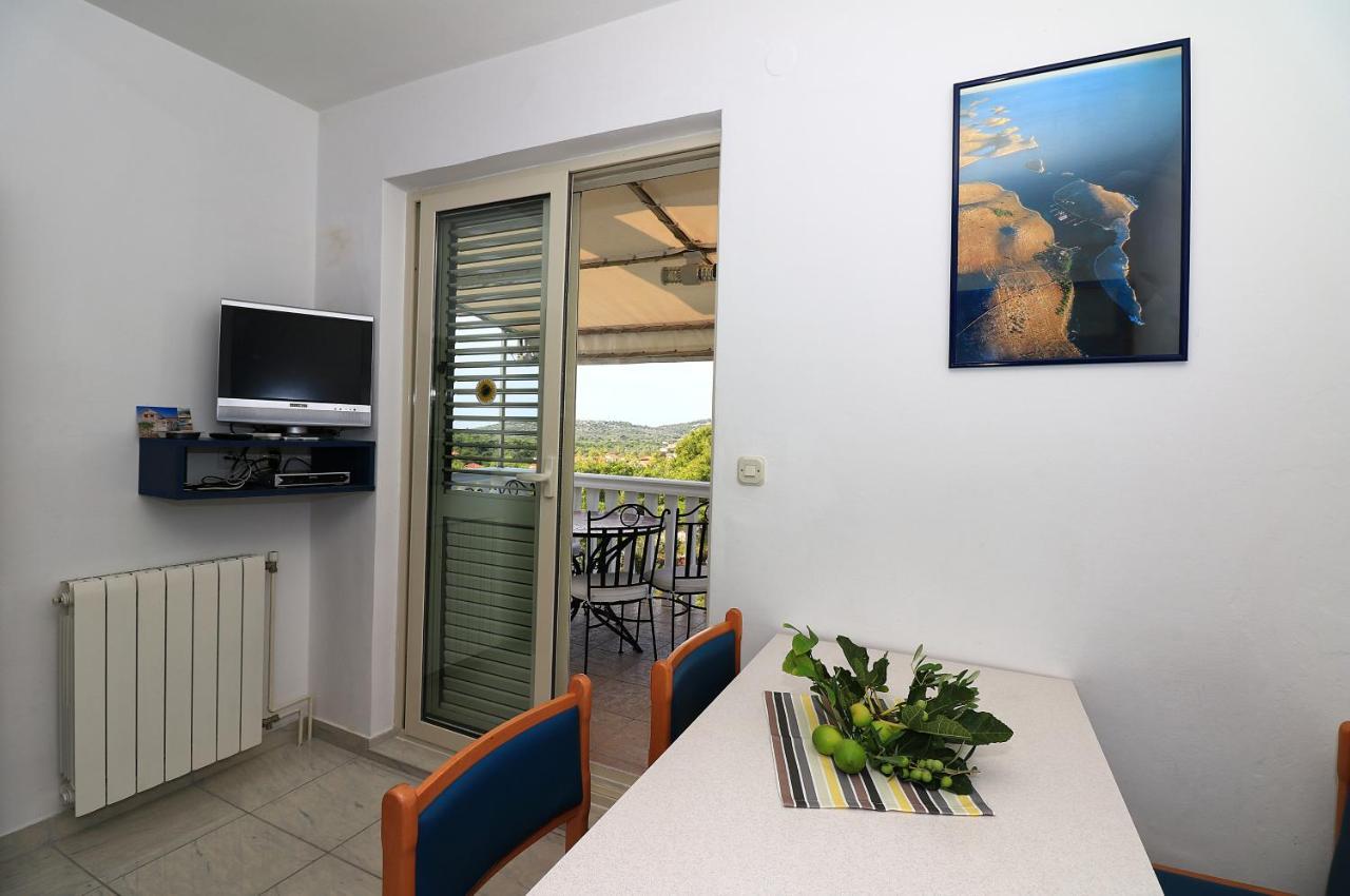 Apartments With A Parking Space Jezera, Murter - 5079 Екстериор снимка